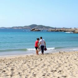Halikounas à Corfou : une plage sauvage où la nature reste intacte